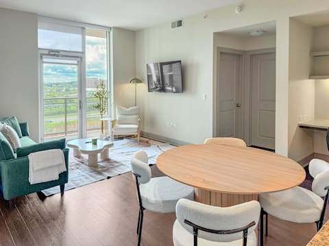 Calm Green Oak 2BR|2BTH – Tysons | Pool View Patio