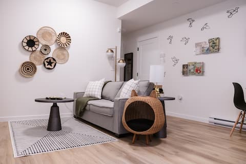 Popular Airbnb listing: Woodland Retreat - Family Friendly 1 Br Suite in Maple Ridge