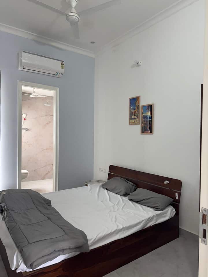 غرفة النوم 1