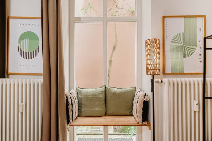 Central Location | Quiet Terrace | Historic Charm gallery image 3