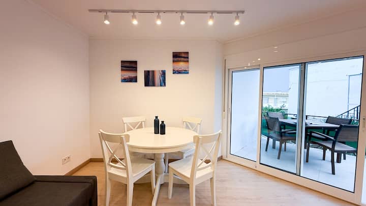 108 - Beachside Renovated 1br Apt 5 Min From Beach - Cambrils