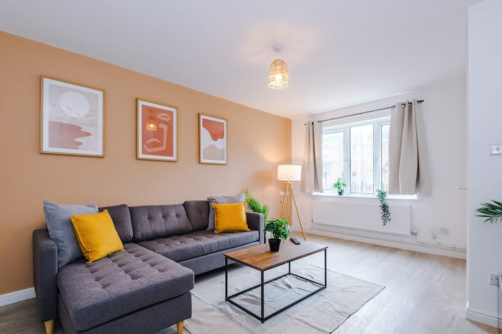 Contractor-friendly | Driveway | Smarttv & 5gwifi - Mánchester