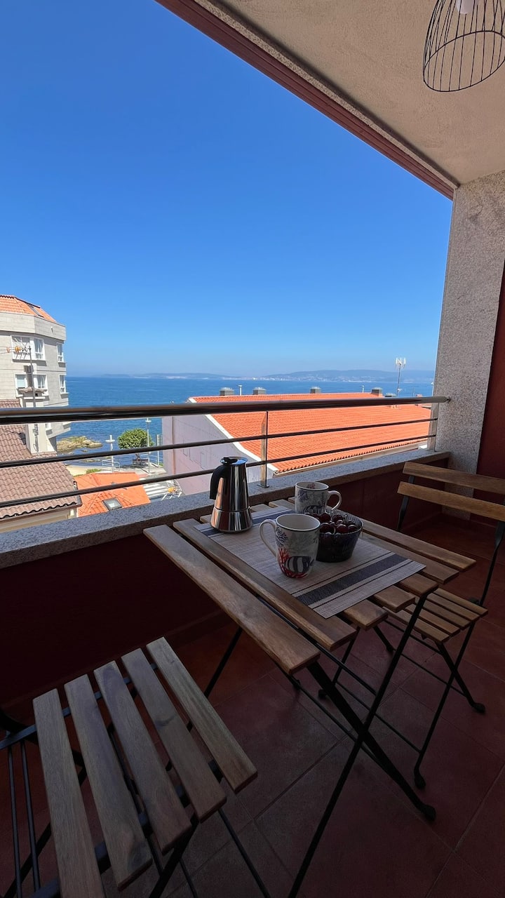 Petis' Beach Apartment - Cangas