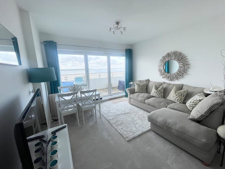 Sandbanks Poole, 2 Bedroom Flat With Stunning View - 풀