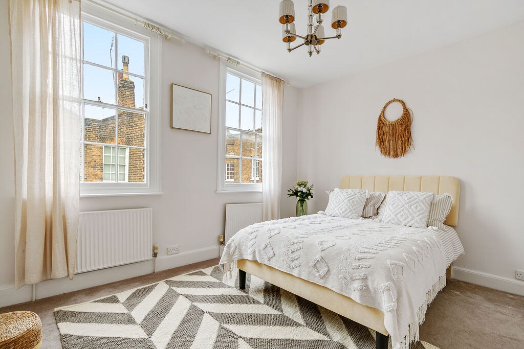 საძინებელი 1