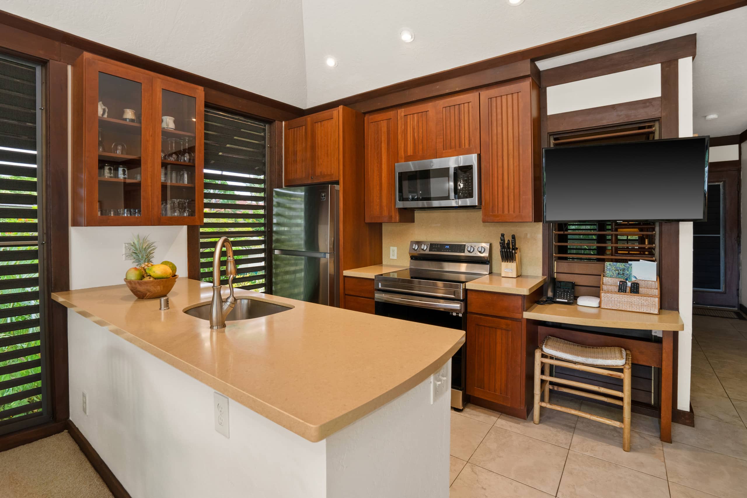 Condo in Koloa · ★4.76 · 1 bedroom · 2 beds · 1 bath - Photo 8