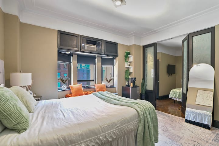 Private 2BR at the Mansfield