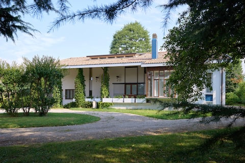Villa Carlotta - wine & bike retreat