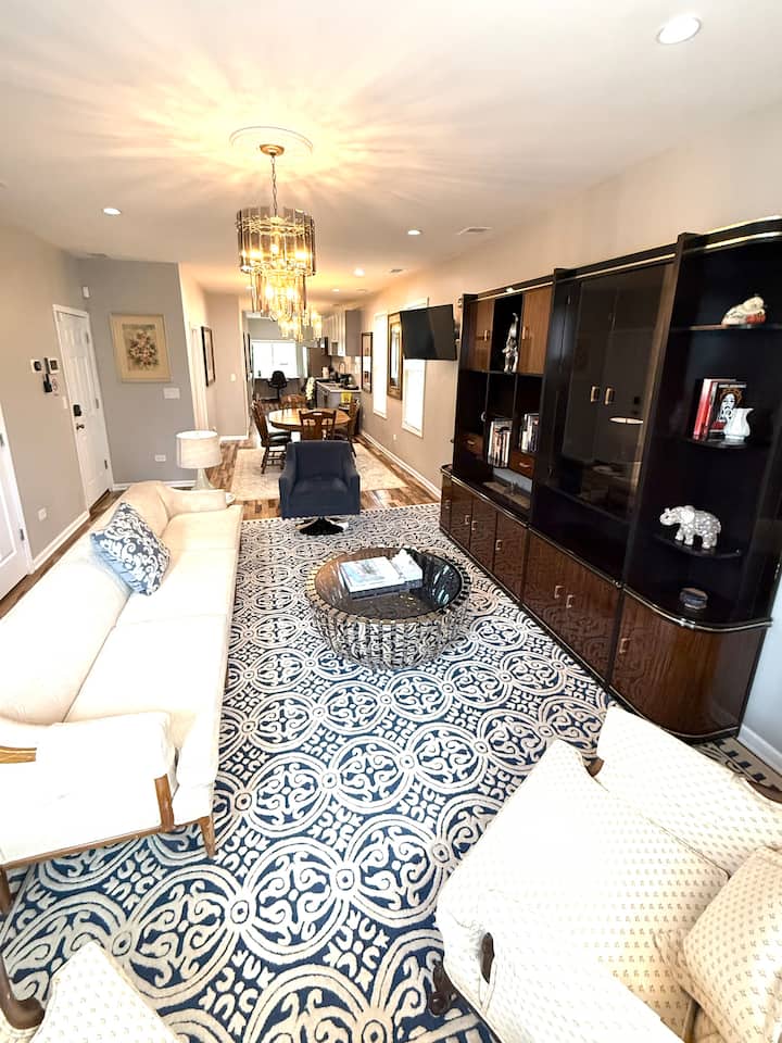 Charming 3br Getaway 10min From Midway Airport - Oak Park, IL