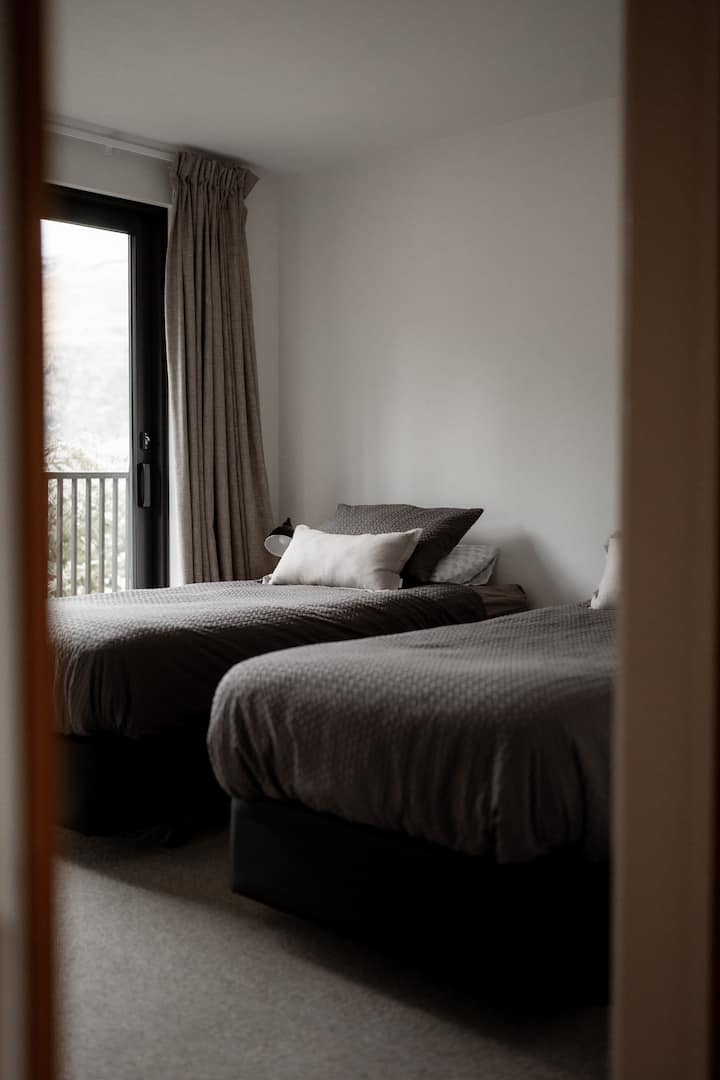 საძინებელი 2