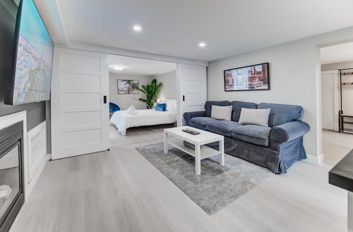2brm Luxury Elegant Escape -Galt - Ontario