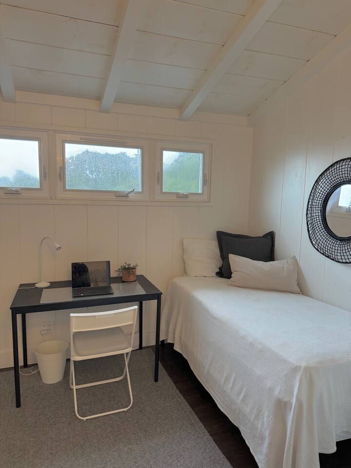 საძინებელი 3