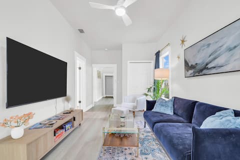 Popular Airbnb listing: Historic Ybor Home 3 Bedrooms! 1mi to cruise port! in North Ybor
