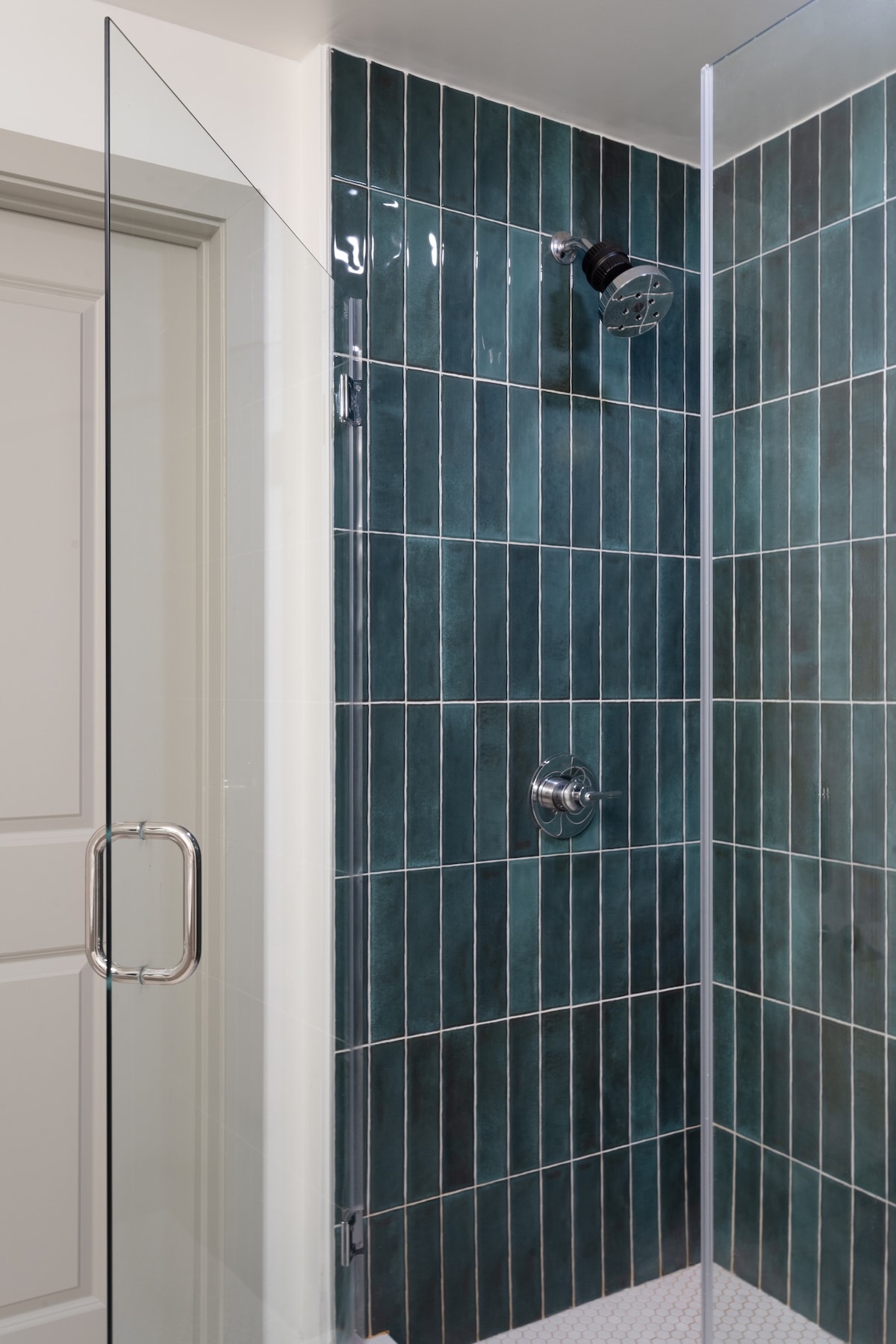 Kasa at The Waller Austin | King 1BD in Austin