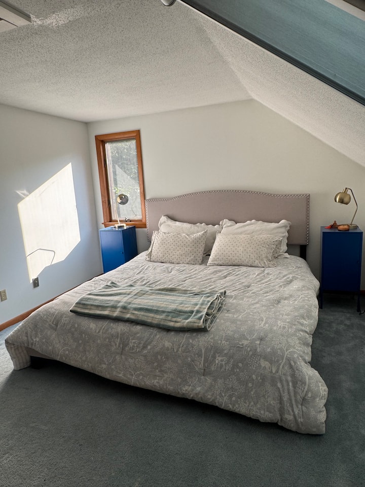 საძინებელი 4