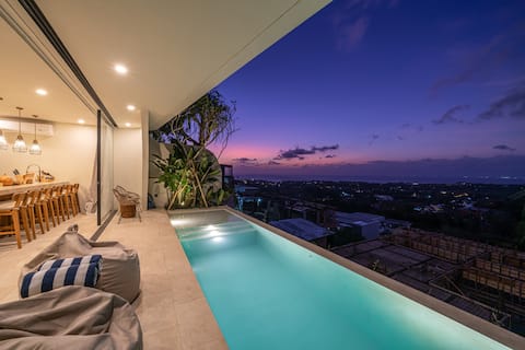 3BR Sea-View Villa with Sunset Rooftop in Bingin