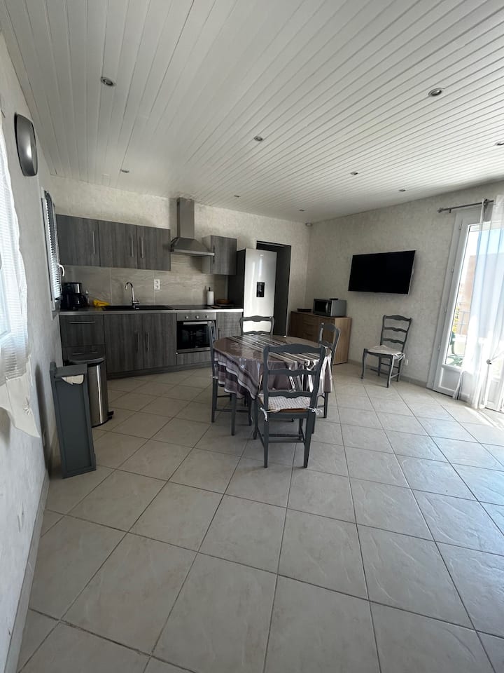 Appartement Climatisé 4p - Le Lavandou