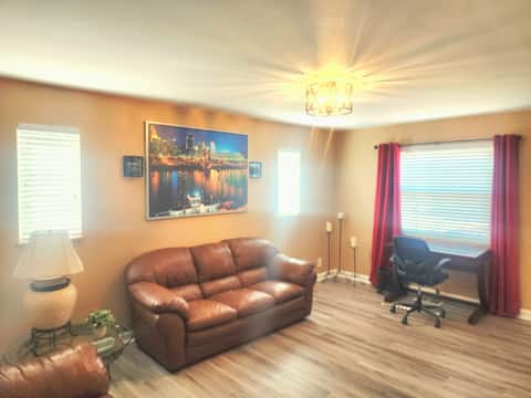 Popular Airbnb listing: 513Company - Hometown Vibes (So Cozy!) in Westwood