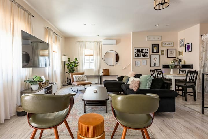 Sd Stylish | Ac+coffee+tv | Zoo+downtown In 15 - San Diego, CA