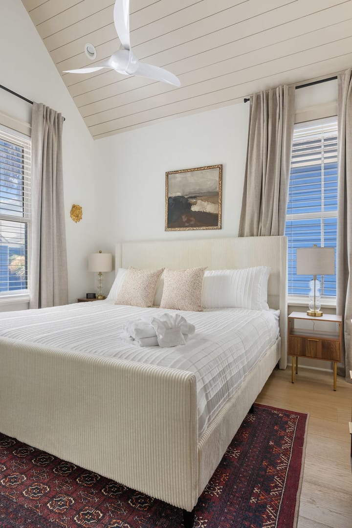 ห้องนอน 1 - เตียงคิงไซส์ 