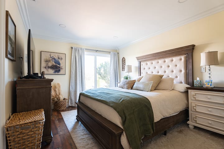 Donkey Encounter, Farm Stay, Near Wine Country - Fallbrook, CA