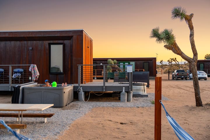 Joshua Tree Court | Pickleball | Plunge Pool | Spa