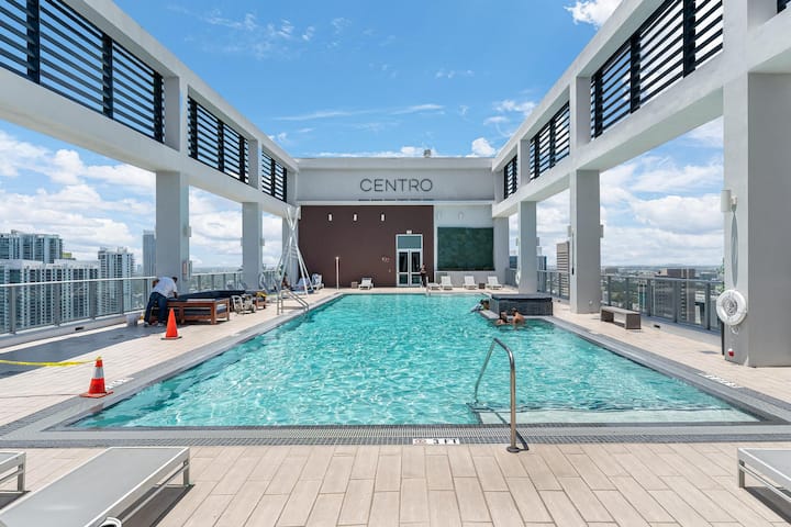 Apt Downtown Miami/33 Floor/ Pool/free Parking/gym - Miami