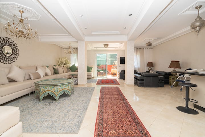 Maison De Charme,4chbres, Toit Terrasse Et Vue Mer - Tangier