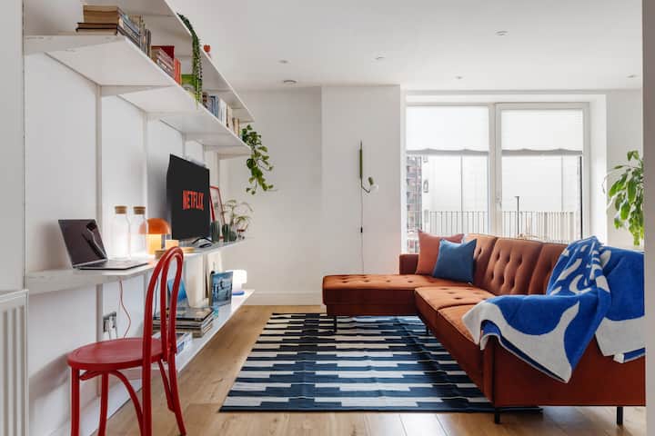 Luxury Flat - 5 Mins To Canary Wharf, Excel & O2 - 울리치