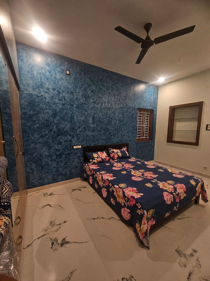 غرفة النوم 1