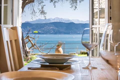 PORTOVENERE VILLA CASTLE