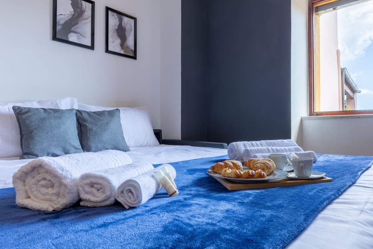 Elegante Appartamento [Wi-Fi e Colazione Free] foto 3