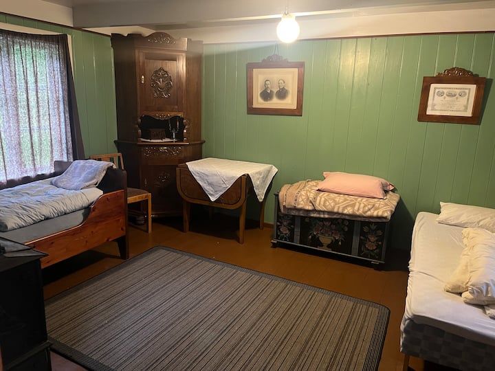 საძინებელი 1