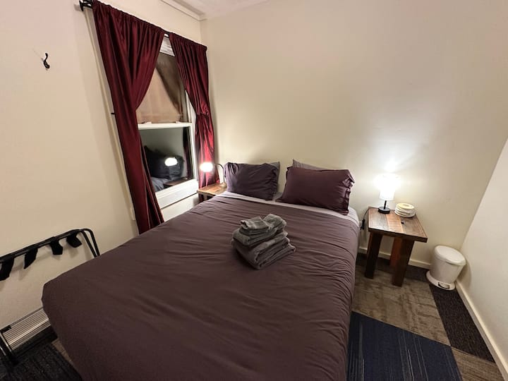 Private Room And Bath In Historic Hotel, Wrh Hotel - Truckee, CA