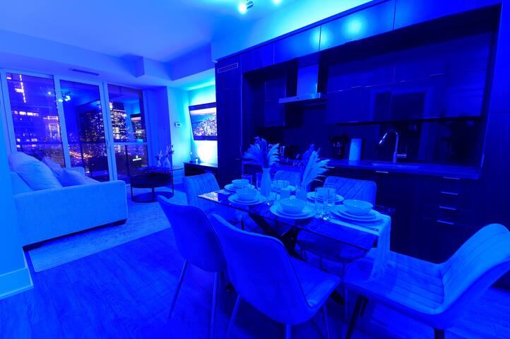 Ambient Vibe Downtown | CN Tower + Lake View Condo gallery image 2