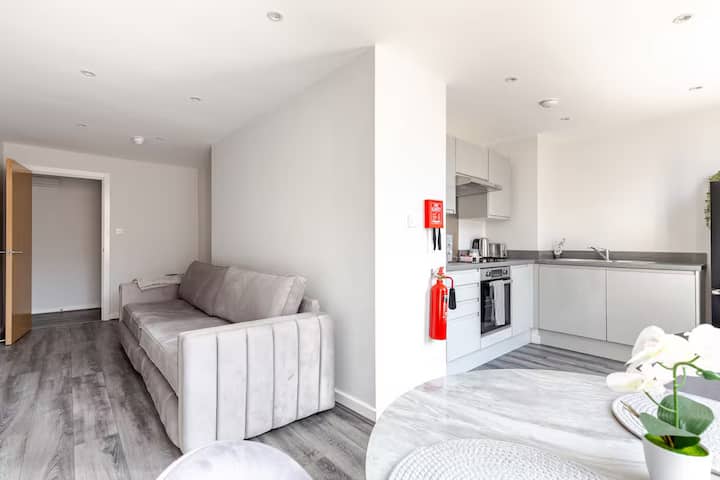 Bright 1-bed Apartment, Near Liverpool One! - Liverpool