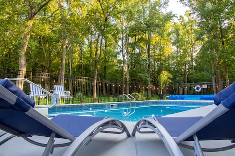 Pool, Pickleball, Disc Golf, Bonfires, Memories!