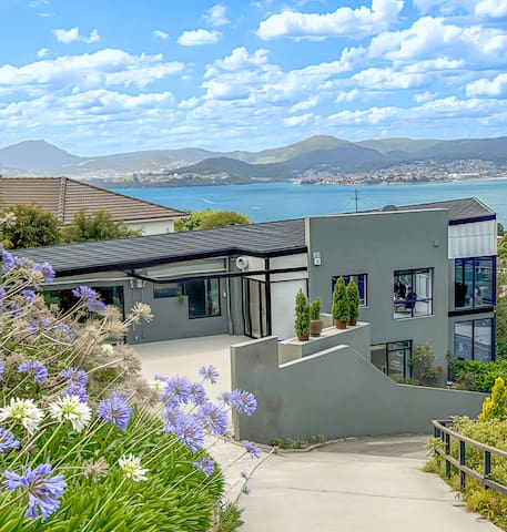 Luxury Sea View | Family retreat in Sandy Bay gallery image 2