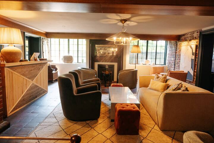 Downtown Fredericksburg Inn: Twin Beds + Breakfast - Fredericksburg, VA