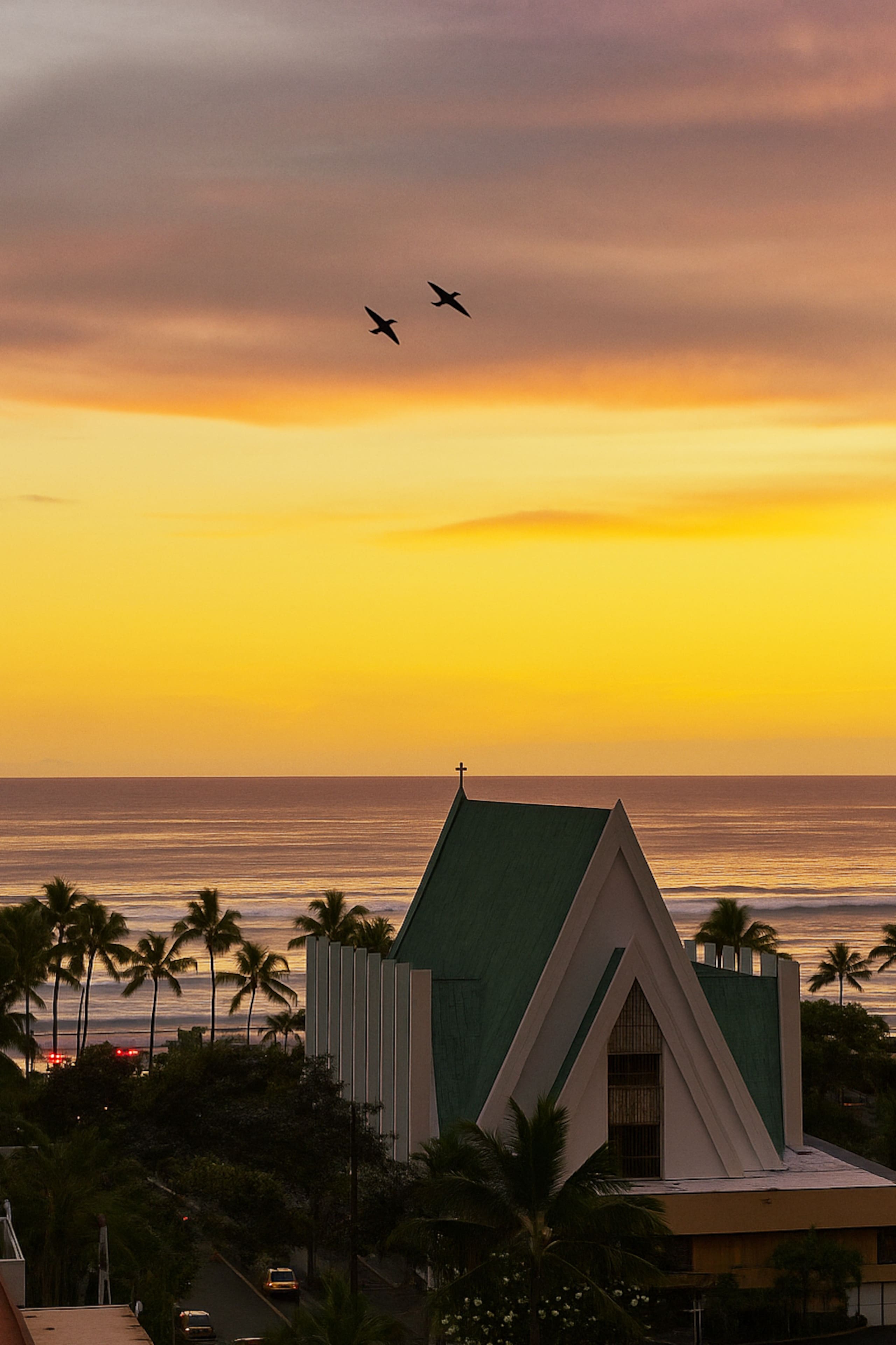 [NEW] Ocean View Guest Favorite 1BR in Waikiki - Image 2