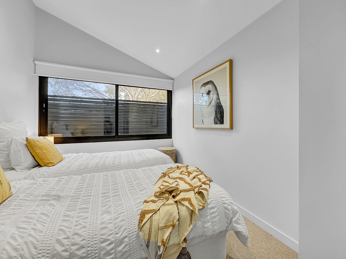 卧室3配备加大双人床或2张单人床。 