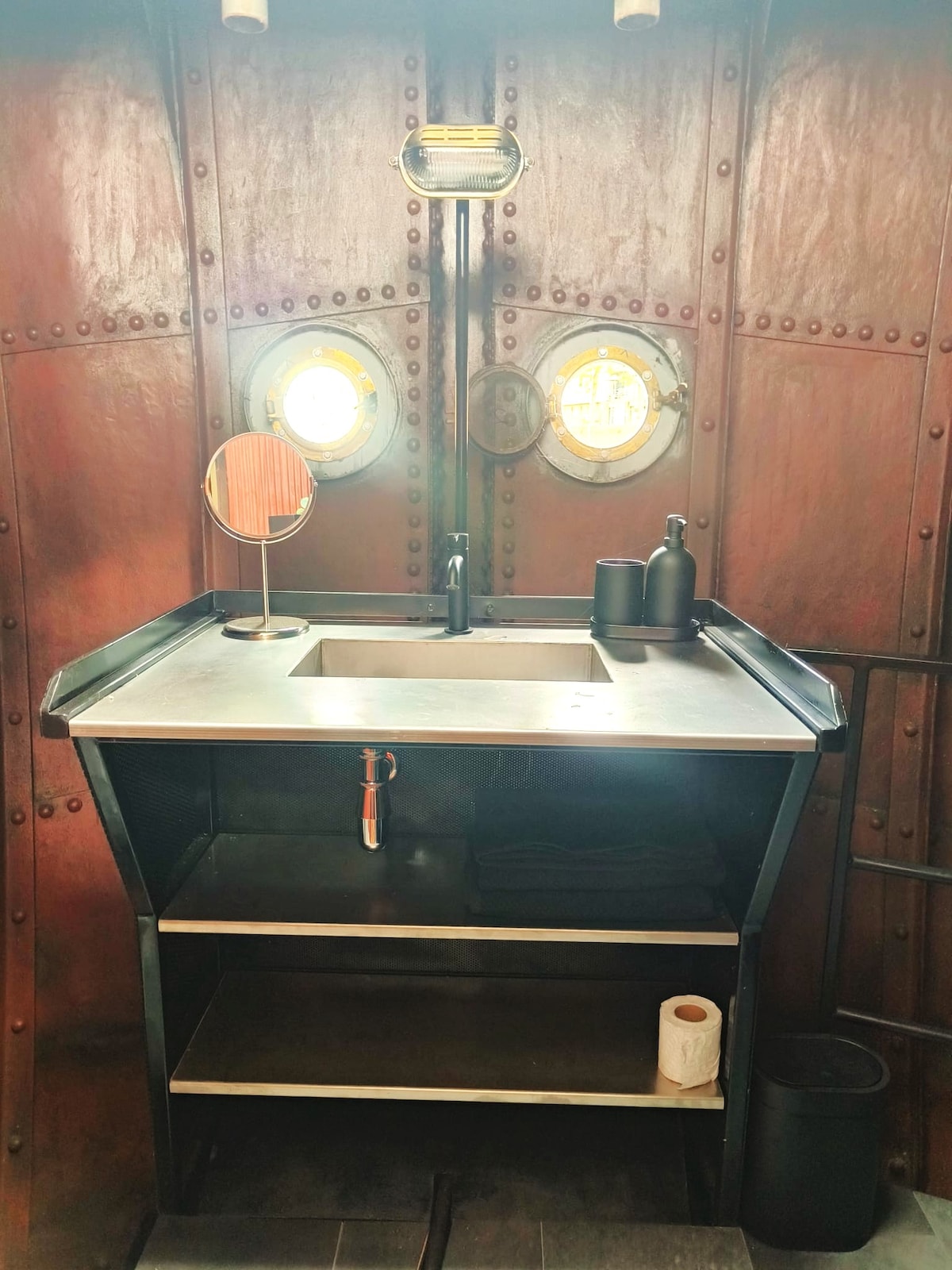 Full bathroom image 1 at Lou Andrea Salome — historic cargo-ship wheelhouse in Ghent