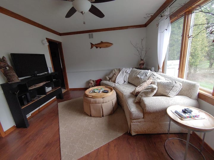 Cushy-cozy Cottage
All It Needs Is You! - Two Rivers, WI