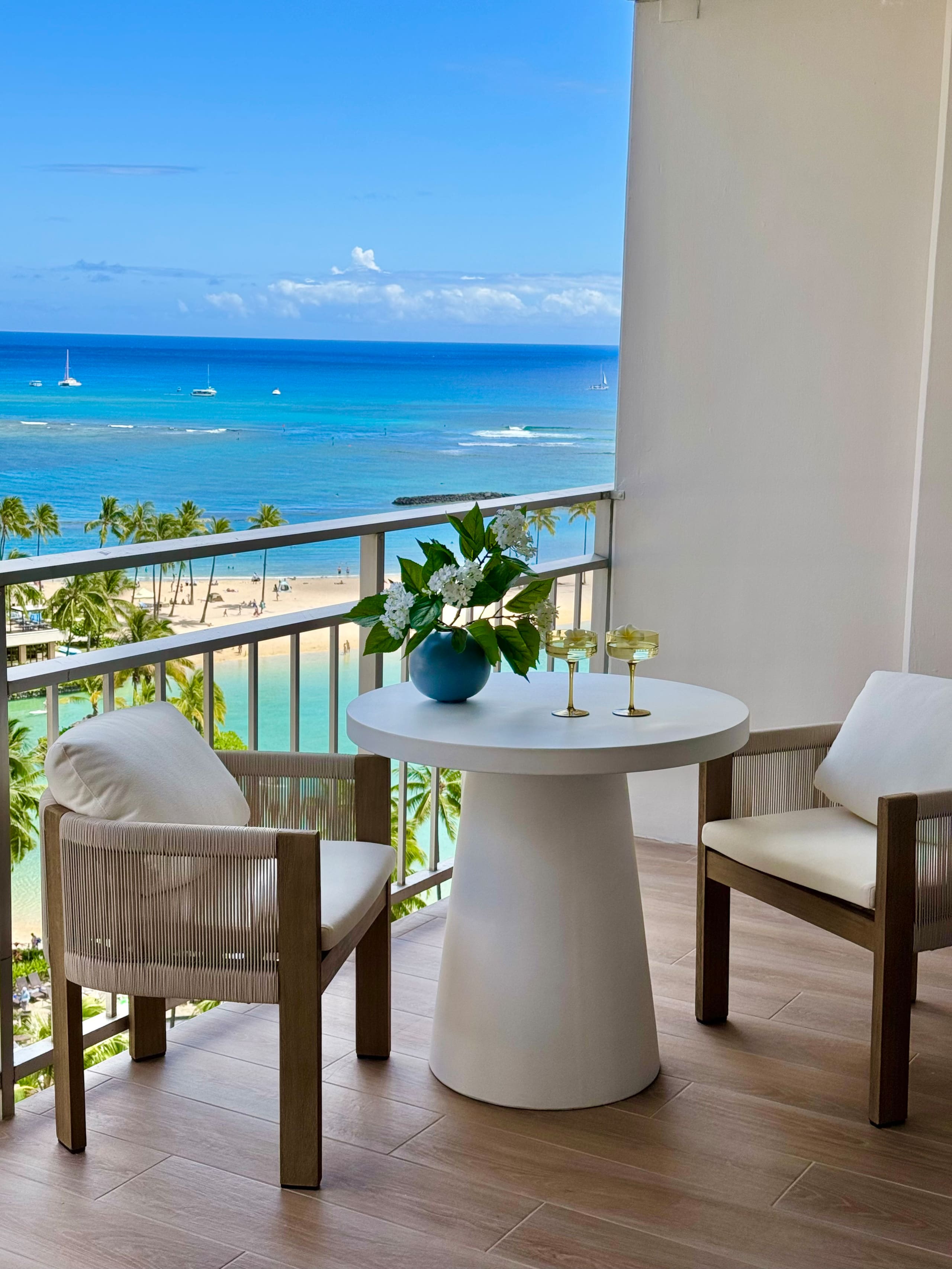 Condo in Honolulu · ★4.93 · 1 bedroom · 2 beds · 1 private bath - Image 3