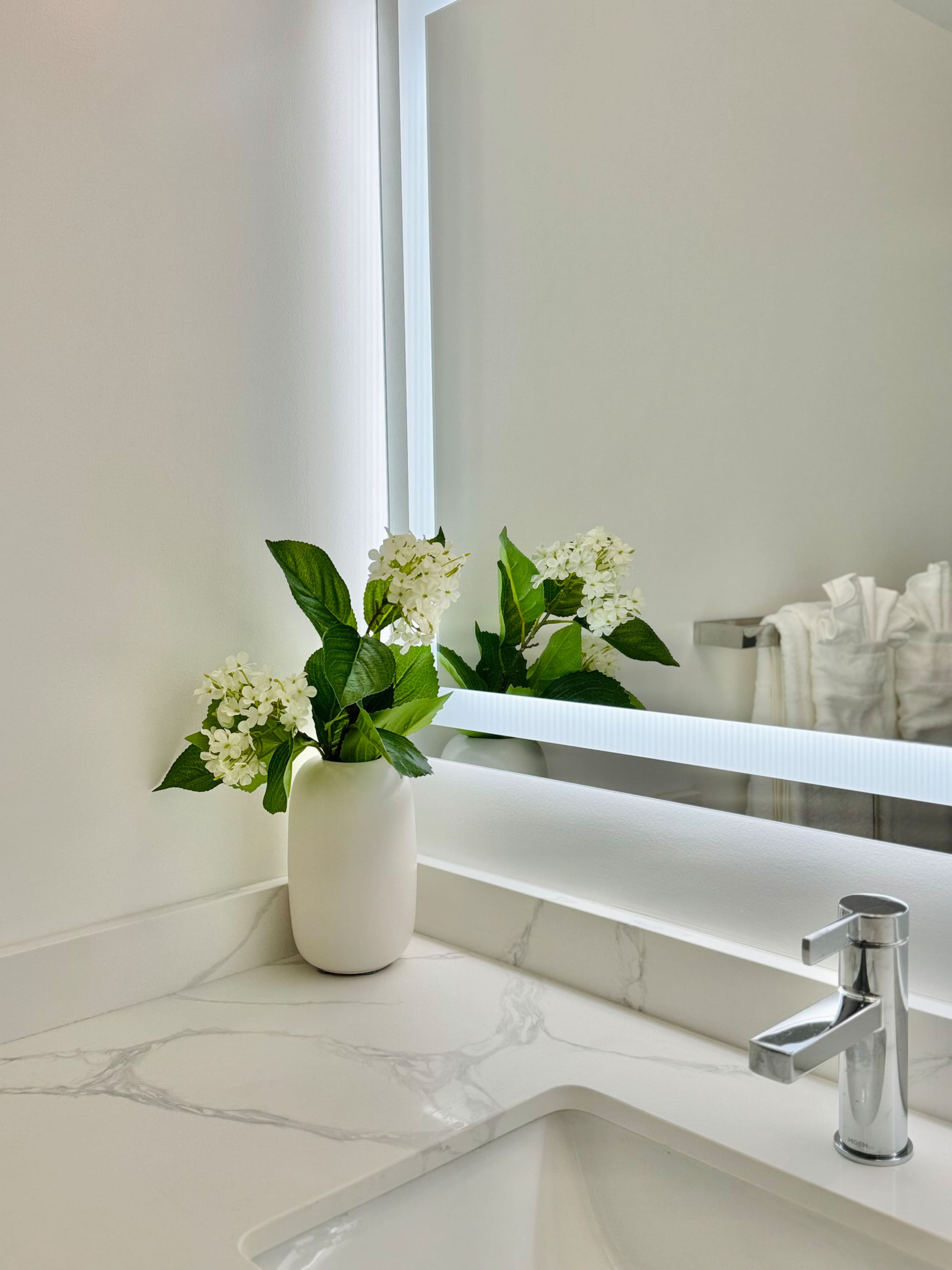 Condo in Honolulu · ★4.93 · 1 bedroom · 2 beds · 1 private bath - Image 40