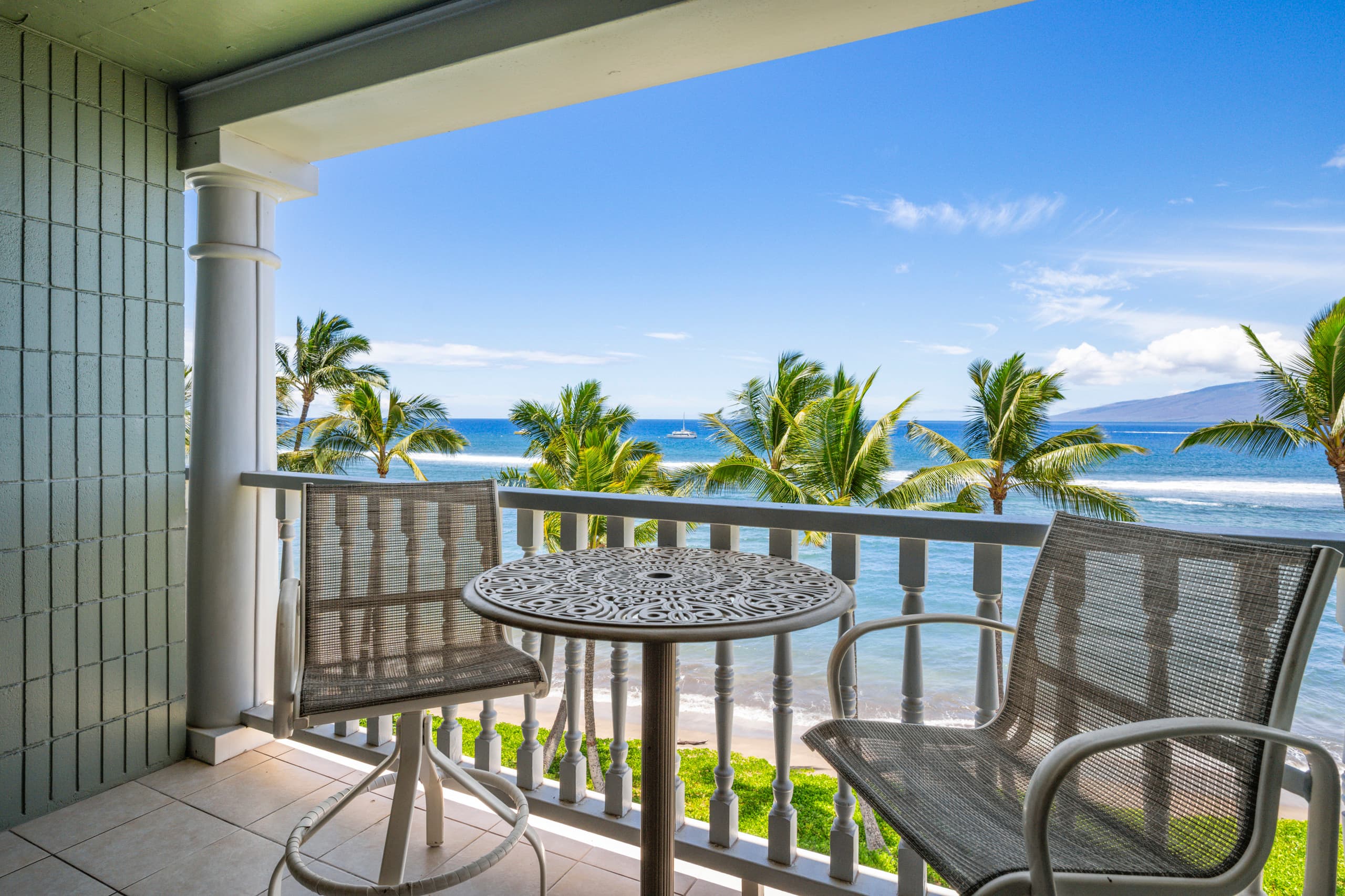 Condo in Lahaina · ★5.0 · Studio · 1 private bath - Image 39