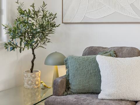 Top performing Airbnb: Riverwalk Retreat - CBD unit with River Views in Clarence Valley Council