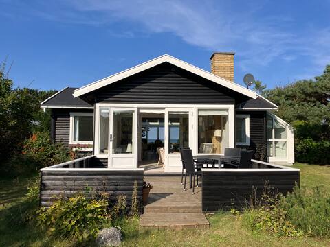 Peace, idyllic & fantastic ocean view in the 1st row