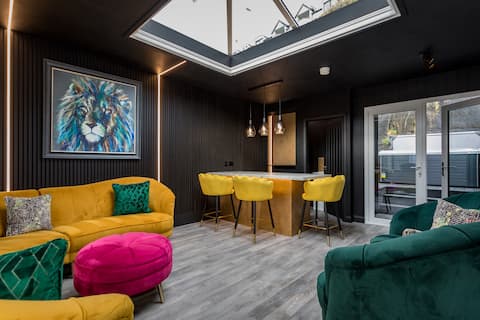 40 Kerr St - From Water's Edge Stays