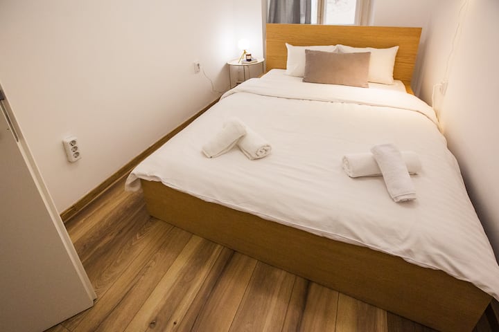 Chambre #2 avec lit Queen.